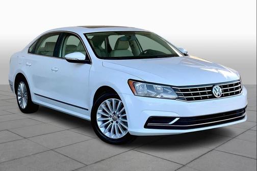 2016 Volkswagen Passat 1.8T SE