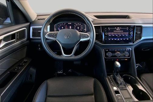 Platinum Gray Metallic 2023 Volkswagen Atlas 2.0T SE w/Technology
