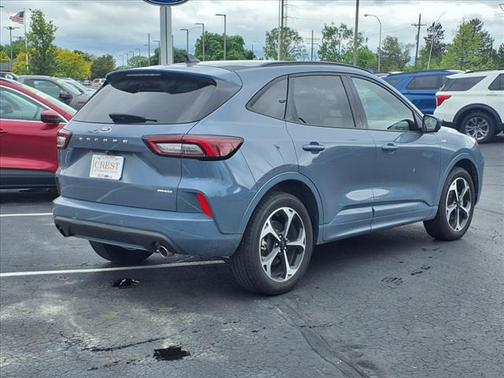 2024 Ford Escape ST-LINE SELECT