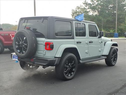 2023 Jeep Wrangler SAHARA