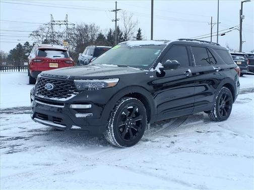2023 Ford Explorer ST-LINE