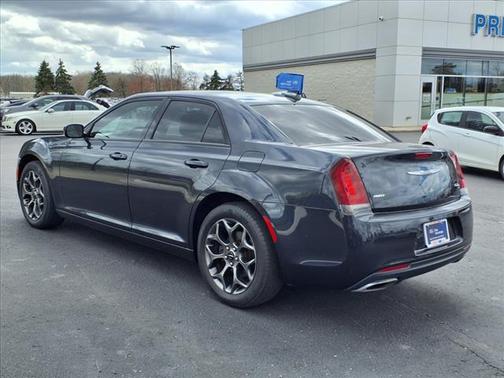 2017 Chrysler 300 S