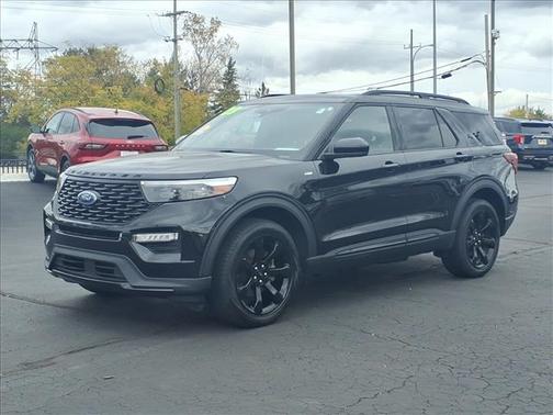 2023 Ford Explorer ST-LINE