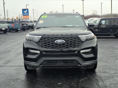 2023 Ford Explorer ST-LINE