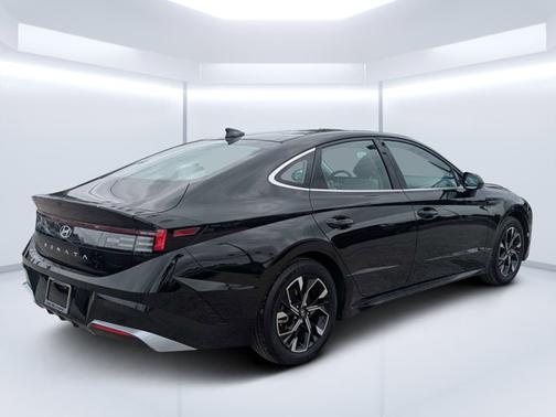 Black 2024 Hyundai SONATA SEL