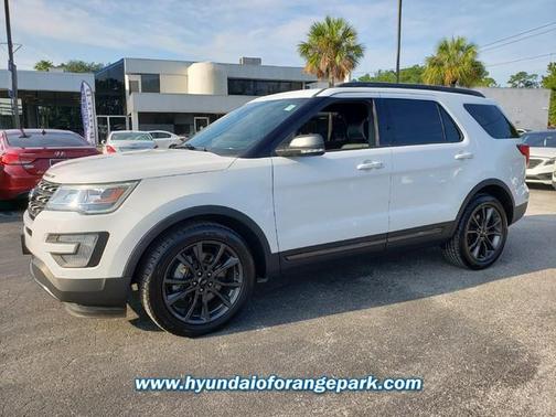 2017 Ford Explorer XLT