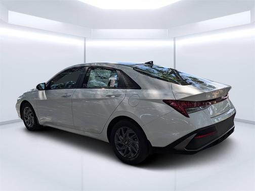 2025 Hyundai ELANTRA HEV Blue