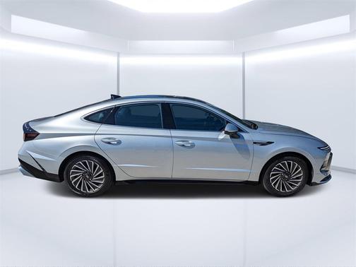 2024 Hyundai SONATA Hybrid Limited