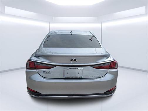 2024 Lexus ES 300h Base