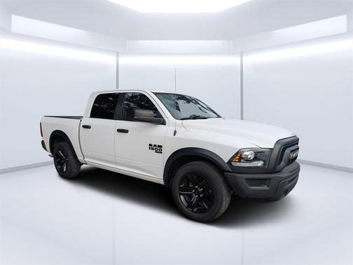 2024 RAM 1500 Classic Warlock Crew Cab 4x2 5'7' Box