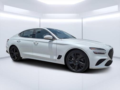 2023 Genesis G70 2.0T RWD