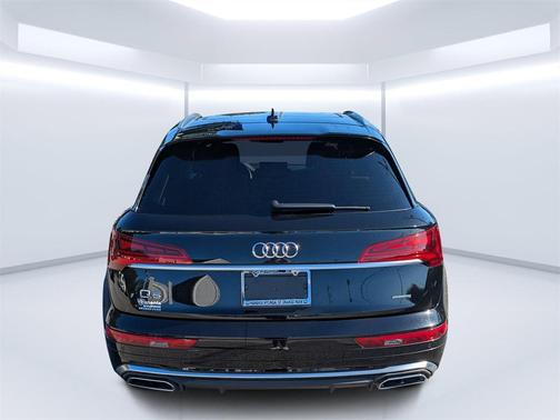 2022 Audi Q5 45 S line Premium