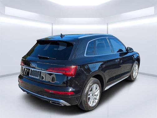 2022 Audi Q5 45 S line Premium