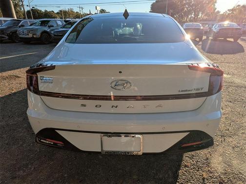 2022 Hyundai SONATA Limited