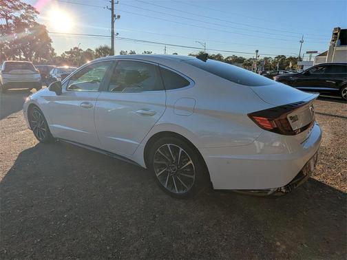 2022 Hyundai SONATA Limited