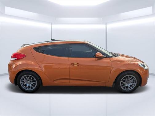 2013 Hyundai Veloster Base