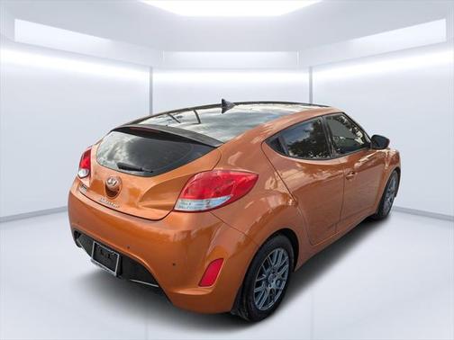 2013 Hyundai Veloster Base