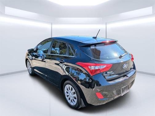 2016 Hyundai Elantra GT Base