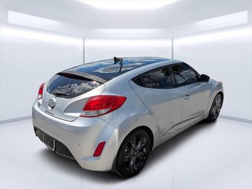 2016 Hyundai Veloster Base
