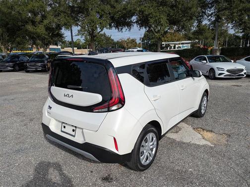 2023 Kia Soul LX