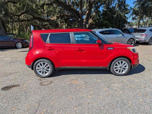 2019 Kia Soul +