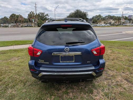 2019 Nissan Pathfinder SV