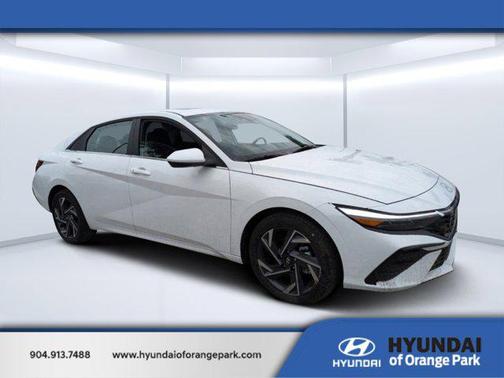 2025 Hyundai ELANTRA SEL