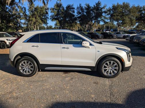 2021 Cadillac XT4 Premium Luxury