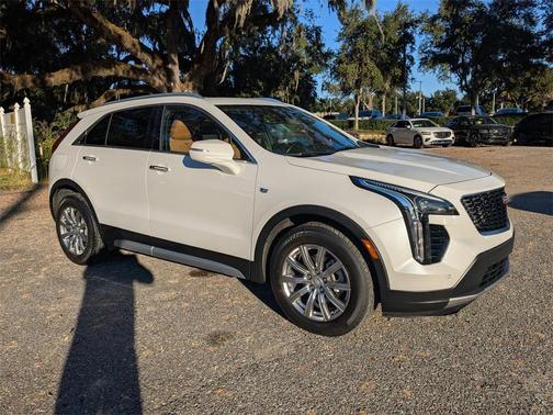 2021 Cadillac XT4 Premium Luxury