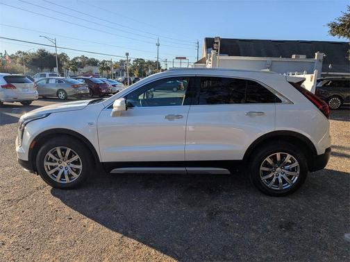 2021 Cadillac XT4 Premium Luxury