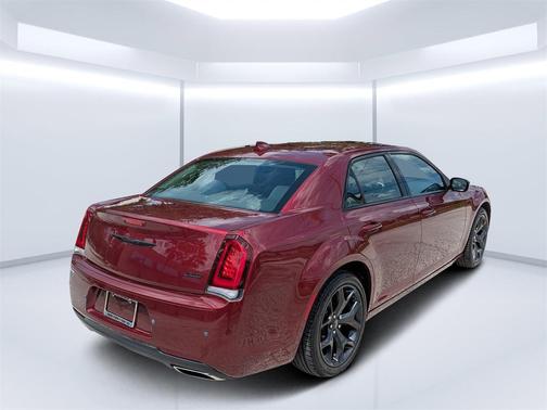 2023 Chrysler 300 Touring