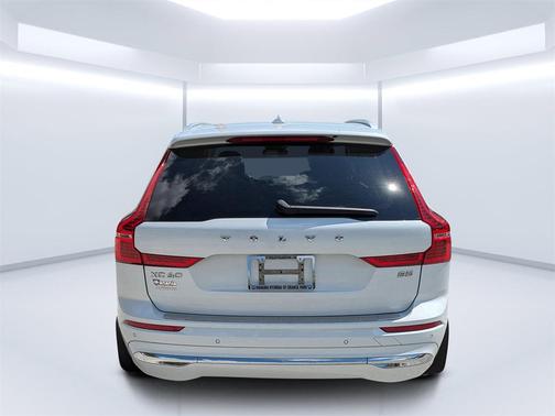 2022 Volvo XC60 B5 Inscription