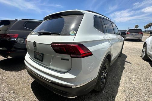 Gray 2021 Volkswagen Tiguan 2.0T SE 4MOTION