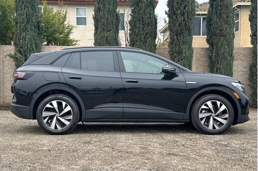 2025 Volkswagen ID.4 Pro