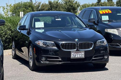 Black Sapphire Metallic 2016 BMW 528 528i