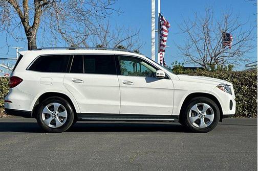 2017 Mercedes-Benz GLS 450 4MATIC