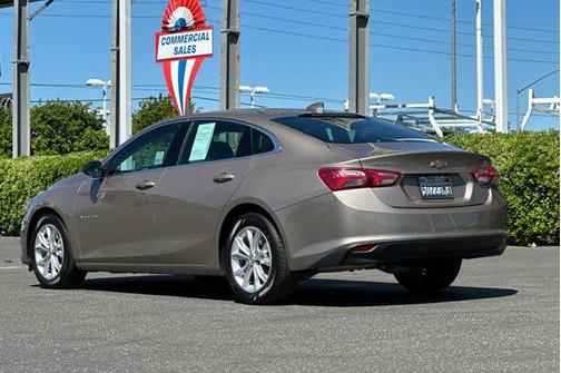 Mineral Gray Metallic 2022 Chevrolet Malibu FWD LT