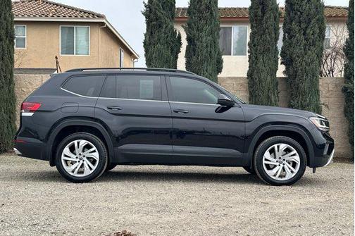 2022 Volkswagen Atlas 2.0T SE w/Technology