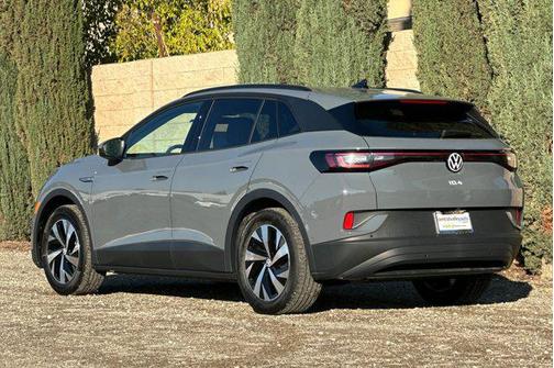 2025 Volkswagen ID.4 Pro