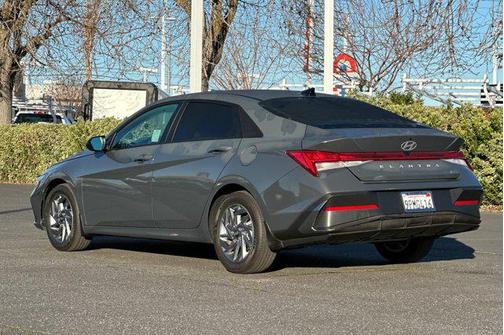 2025 Hyundai ELANTRA HEV Blue