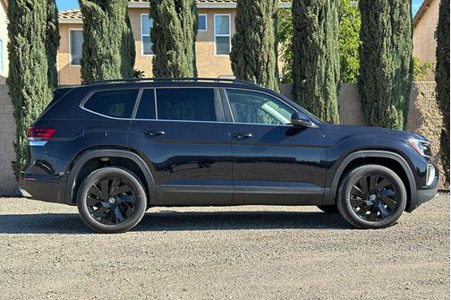 2026 Volkswagen Atlas 2.0T SE w/Technology 4MOTION