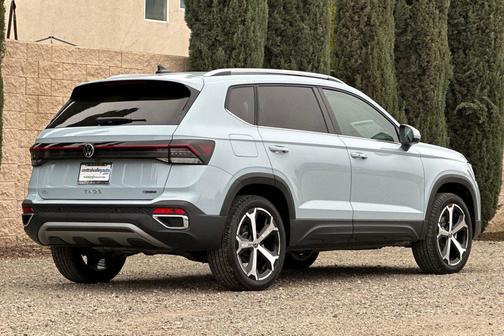 Monument Gray 2026 Volkswagen Taos SEL