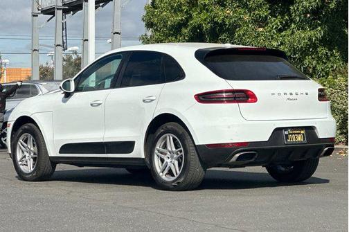2017 Porsche Macan Base