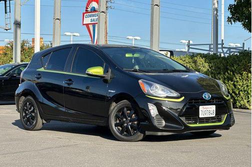 2016 Toyota Prius c Four