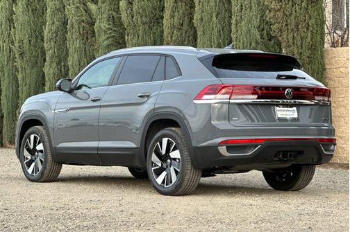 2026 Volkswagen Atlas Cross Sport 2.0T SE w/Technology 4MOTION