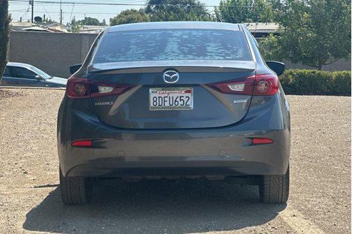2018 Mazda Mazda3 Touring