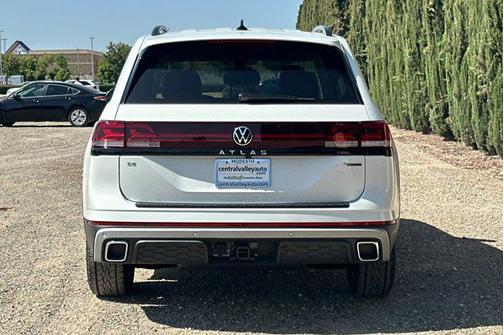 2025 Volkswagen Atlas 2.0T Peak Edition