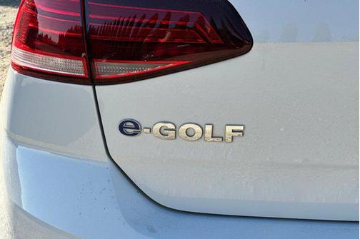 2019 Volkswagen e-Golf SE