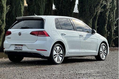 2019 Volkswagen e-Golf SE