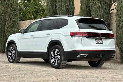 2024 Volkswagen Atlas 2.0T SE w/Technology 4MOTION